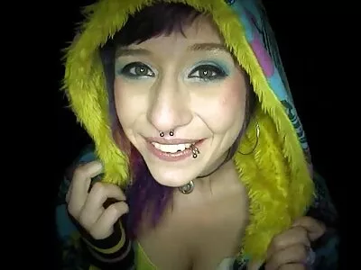 Fata albă granny porn gratis cu un fund enorm este futută! videoclip (Melanie Monroe)