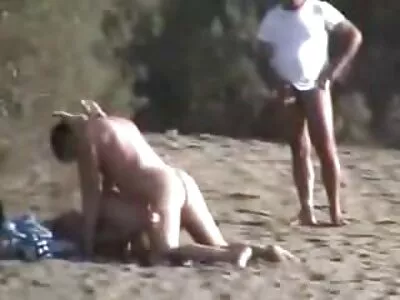 Creampie plăcută cu niște sâni mari femei mature dornice de sex (Melina Mason)