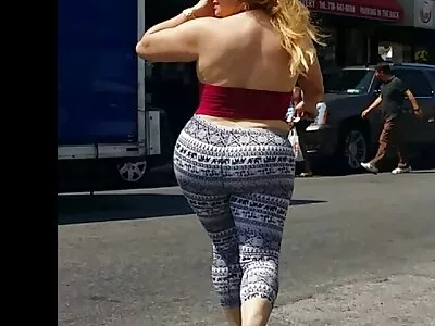 Când în Rusia, o sex mature nude fetiță te ia dracu! videoclip (Nataly Von)