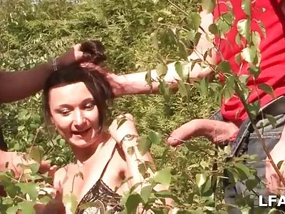 Un surfer fierbinte este răvășit mature video sexy în autobuz (Anastasia Knight)