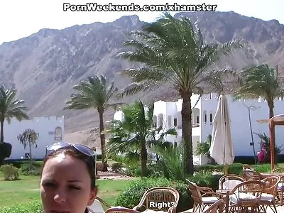 Micuță sexymaturetube brunetă sexy ia un videoclip cu un cocos monstru (Lola Foxx)